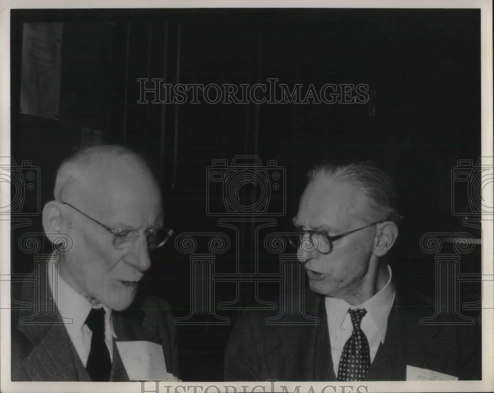 1953 Press Photo David Simpson & Harry Deibel Veteran Members Of Church - Historic Images