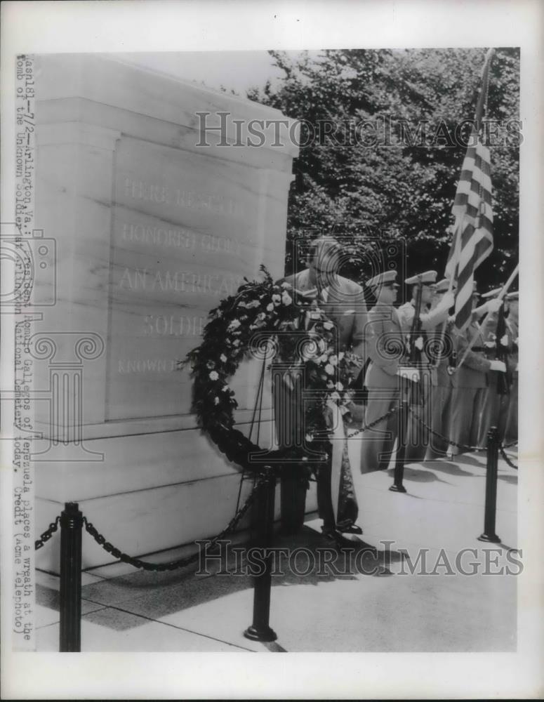 1948 Press Photo Wreath being placed at Tomb of the Unknown Soldier - Historic Images