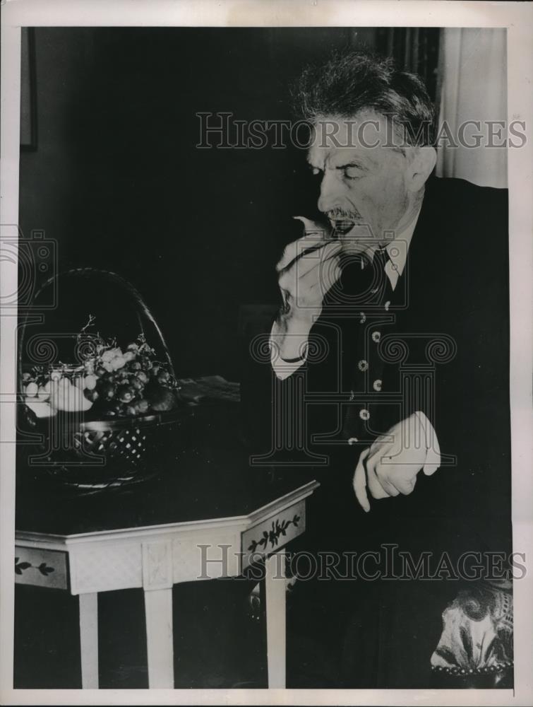 1936 Press Photo Bernarr McFadden Magazine Publisher in Los Angeles - Historic Images