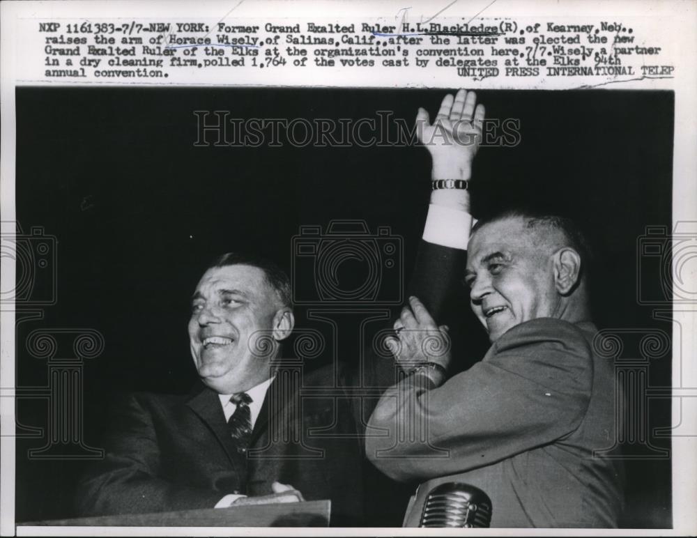 1958 Press Photo NYC, Grand exalted leader of Elks, Horace Wisely &amp; HL Blackledg - Historic Images