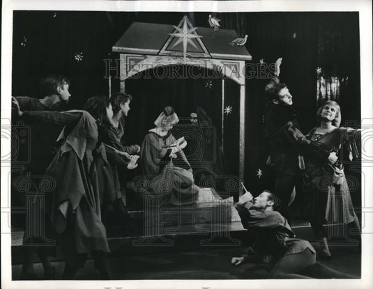 1961 Press Photo Scene from "Coventry Christmas 15th Century Play of Nativity - Historic Images