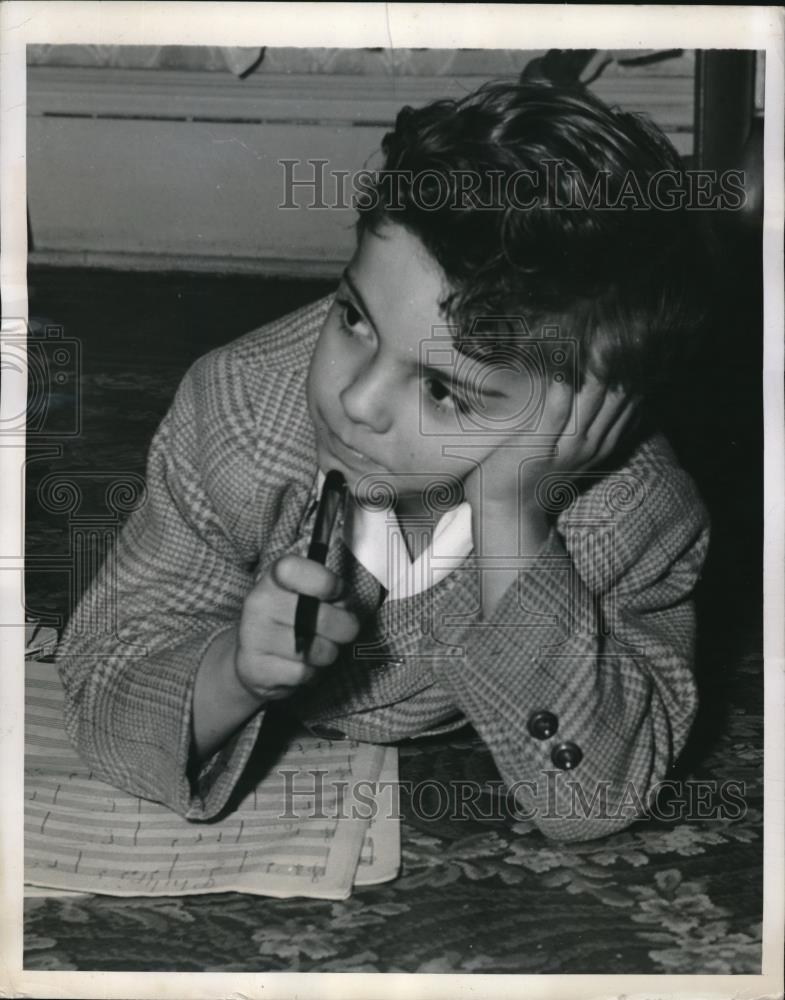 1949 Press Photo accordion prodigy Philip Giustino in Elmont, NY - Historic Images