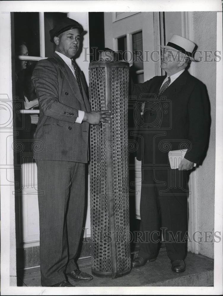 1942 Press Photo Secty Ickes Scrap Rubber Campaign - Historic Images