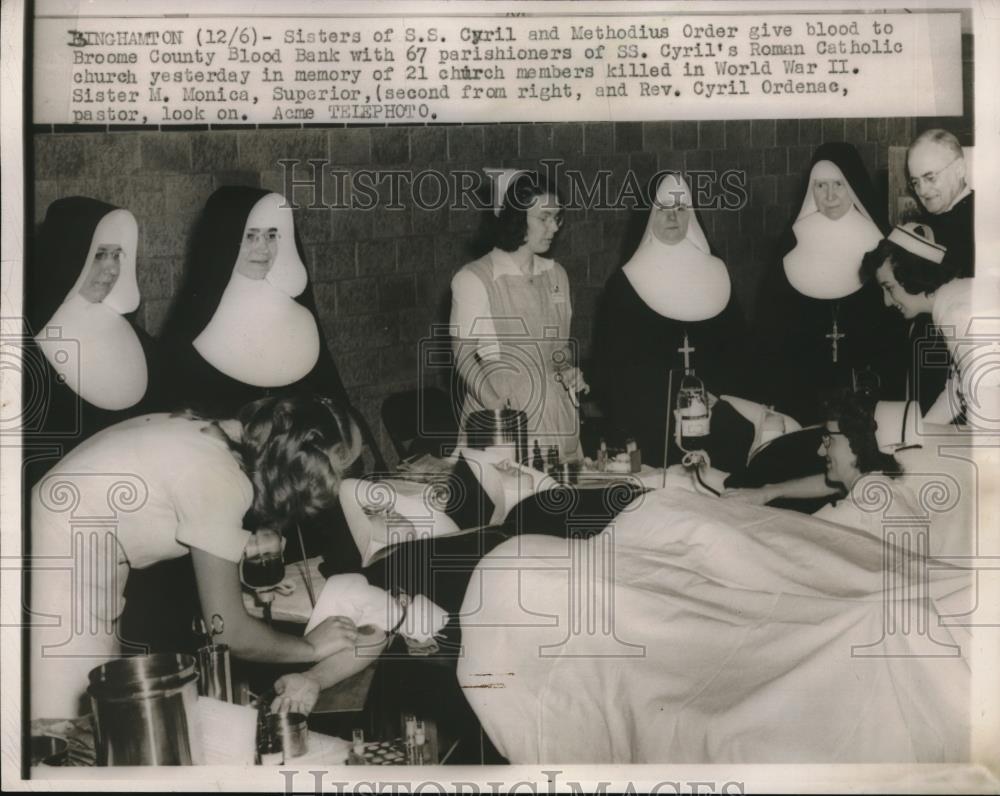 1948 Press Photo Sisters Of SS Cyril &amp; Methodius Order Give Blood - Historic Images