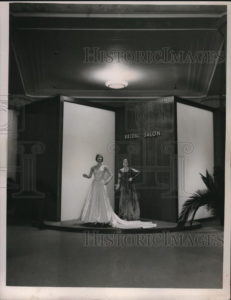 1949 Press Photo bridal Salon Dresses - Historic Images