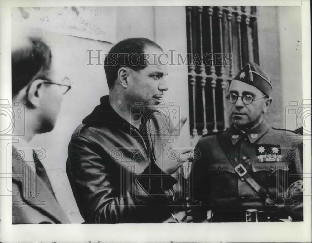 1941 Press Photo Col. Gazapi and General Moscarde - Historic Images