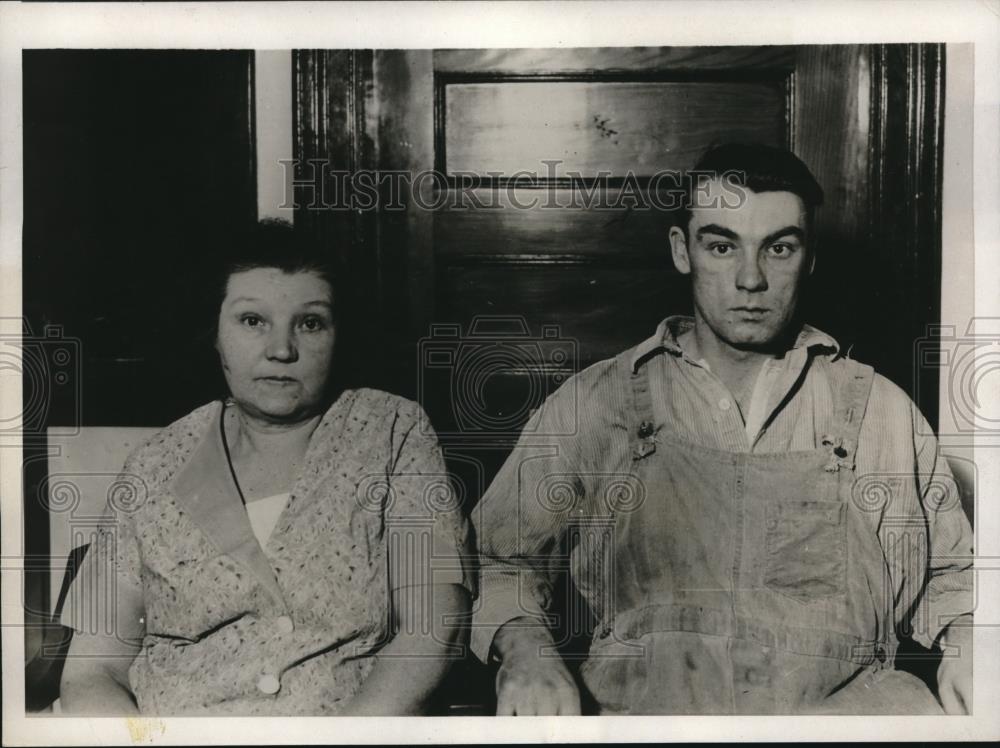 1932 Press Photo William Wilson &amp; wife Frannie at Oneida, NY for deportation - Historic Images