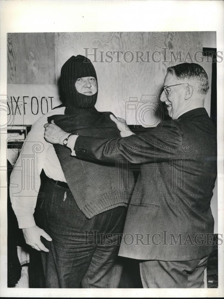 1942 Press Photo Boston Seamens Friend Society,M Jorgensen, GE Thorpe - Historic Images