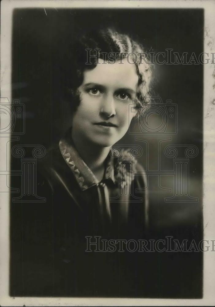 1929 Press Photo Miss Elizabeth Clark, Wesytern Reserve Univ, Cleveland,Ohio - Historic Images
