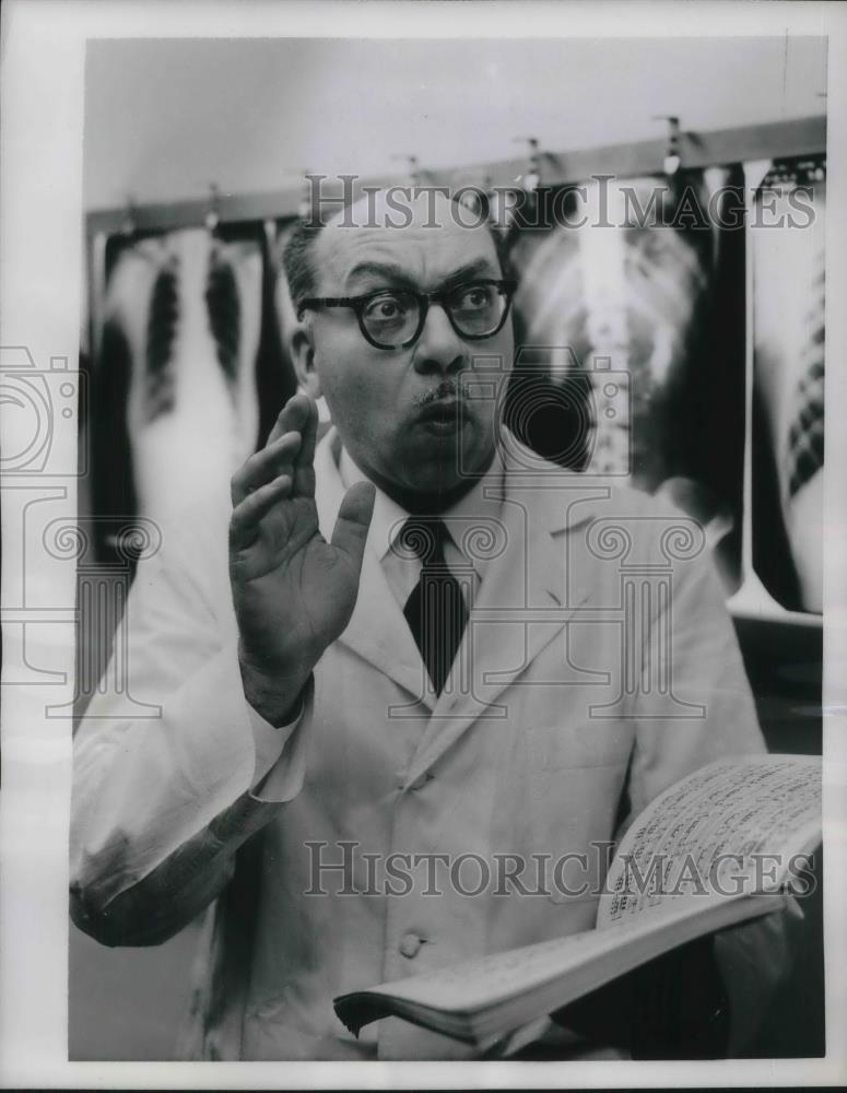 1955 Press Photo Dr. Philip Bond Radiologists-Basso - Historic Images