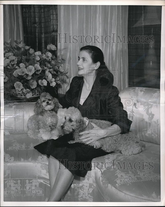 1938 Press Photo Mrs. Robert Z. Greene with her poodles after march of dimes - Historic Images