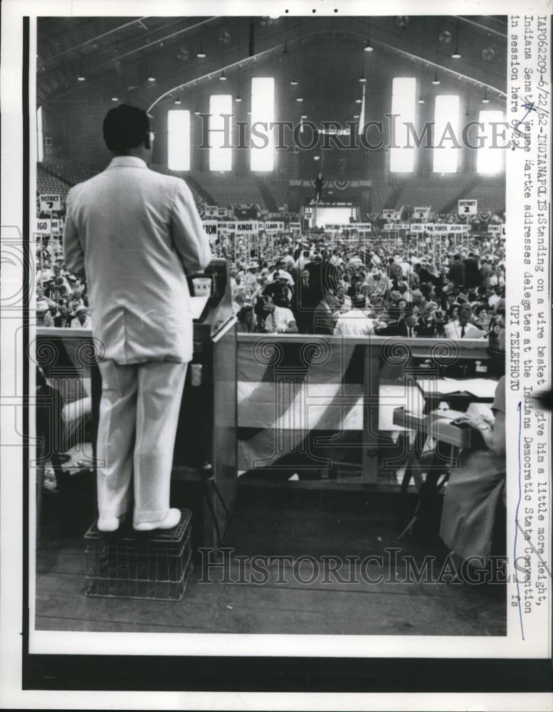 1962 Press Photo Sen. Venee Hartke at the Indiana Democratic Convention - Historic Images