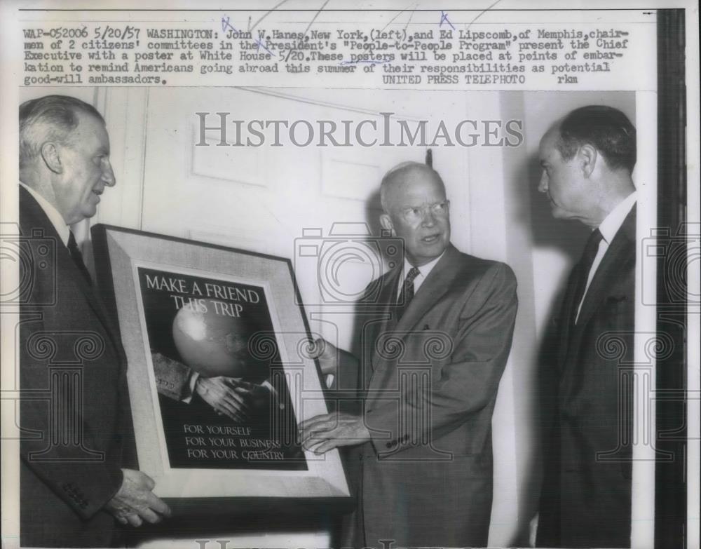 1957 Press Photo John Hanes & Ed Lipscombe Present President Poster - Historic Images