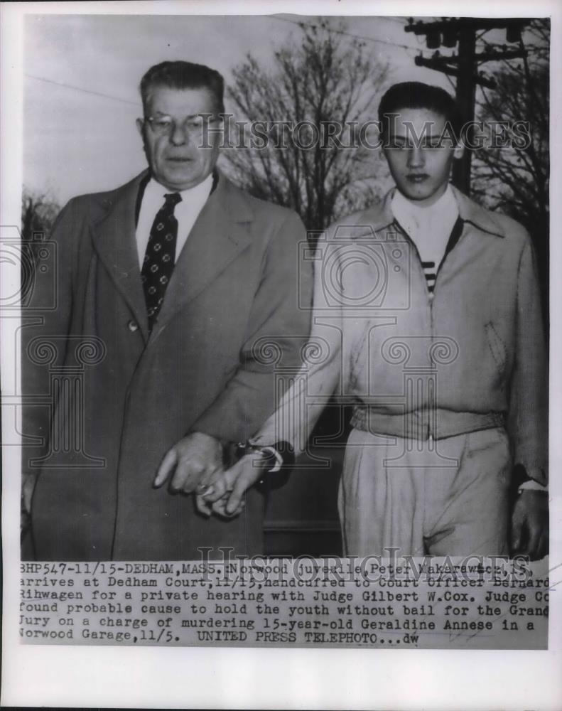 1954 Press Photo Peter Makarawicz Handcuffed to Court Office Bernard Rihwagen - Historic Images