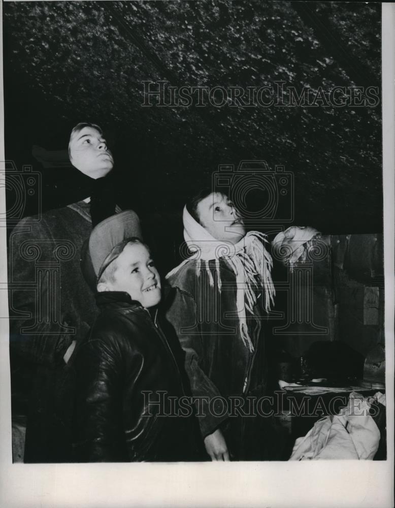 1947 Press Photo Louise Glassfrod Patty bradwell teddy Bradwell - Historic Images