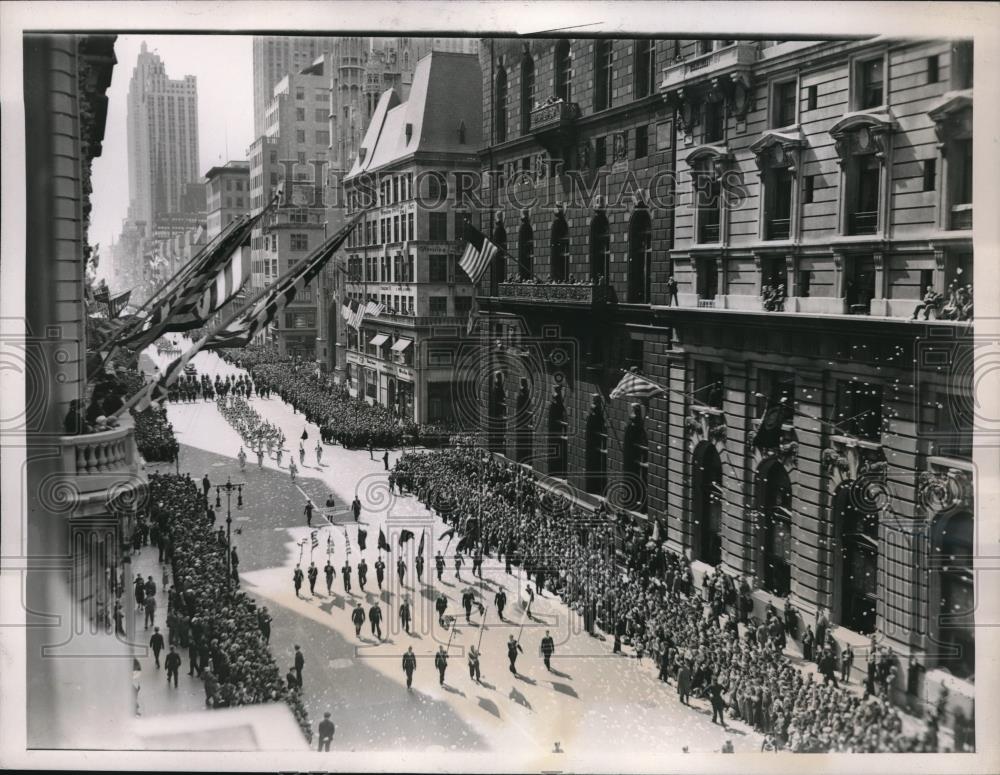 1937 Press Photo American Legionaires &amp; Aux in parade in NYC - Historic Images