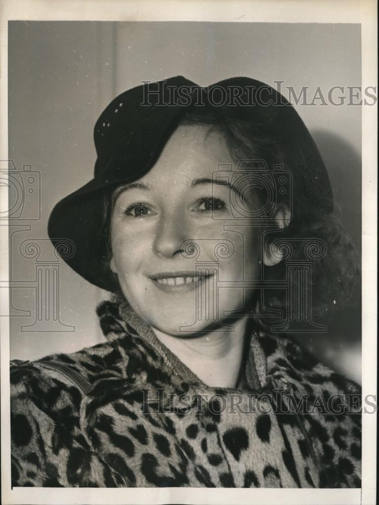 1940 Press Photo Mrs. Albert Leitner On The Holland America Liner Volendam - Historic Images