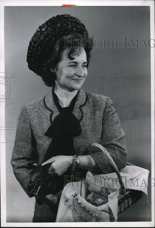 1967 Press Photo Mrs Alex chersnushen - Historic Images