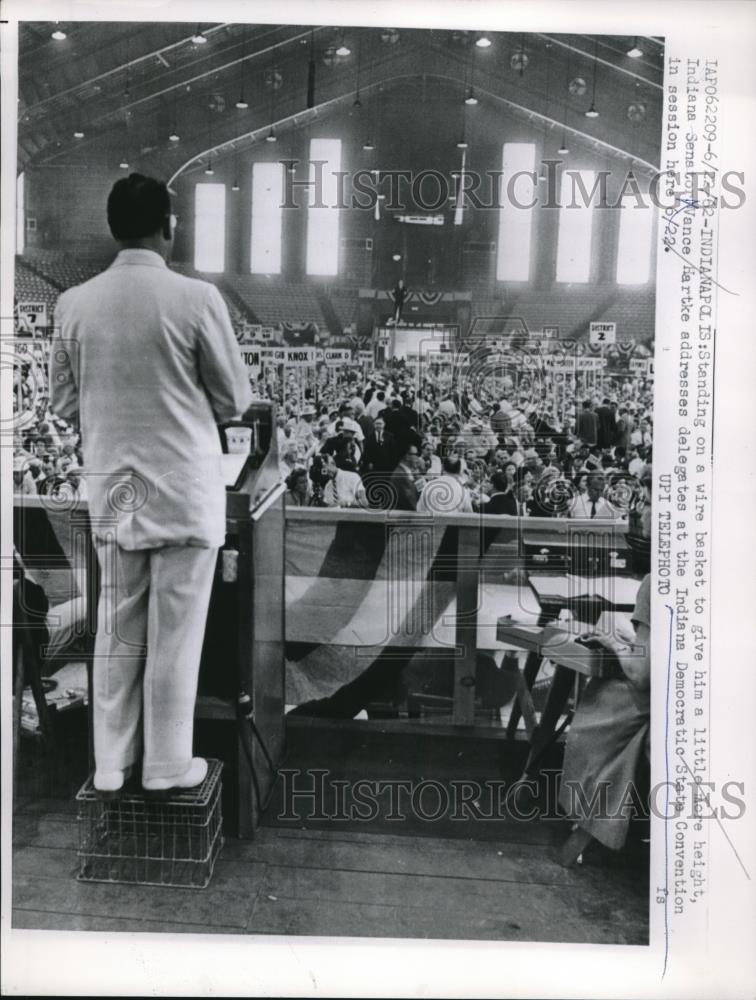 1962 Press Photo Sen. Vance Hartke speaking at Indiana Democratic Convention - Historic Images