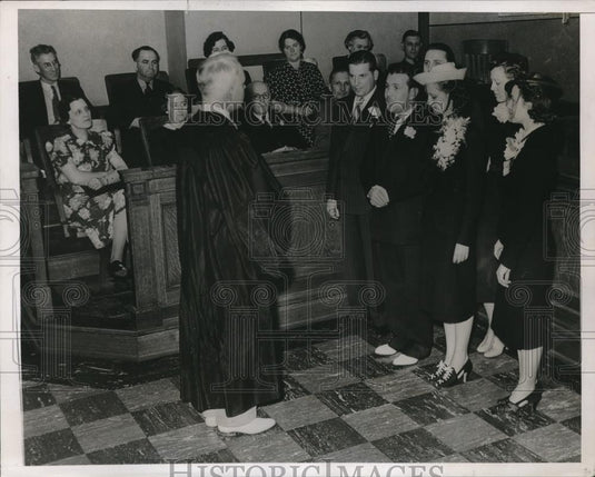 1938 Press Photo Seattle, Wash B Minsky,B Gratias wed by Judge M Douglas - Historic Images