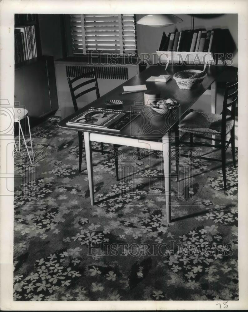 1950 Press Photo Alexander &amp; Sons carpeting in a dining room - Historic Images