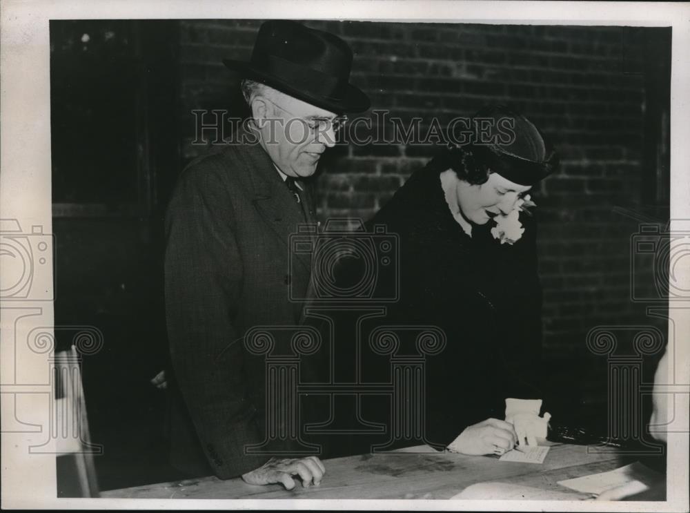 1938 Press Photo David Lawrence Secretary of Commonwealth &amp; Mrs Lawrence - Historic Images