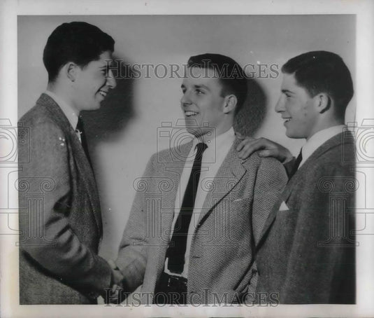 1946 Press Photo David & Peter Gimbel and Friend Munson Baldwin Enlist - Historic Images