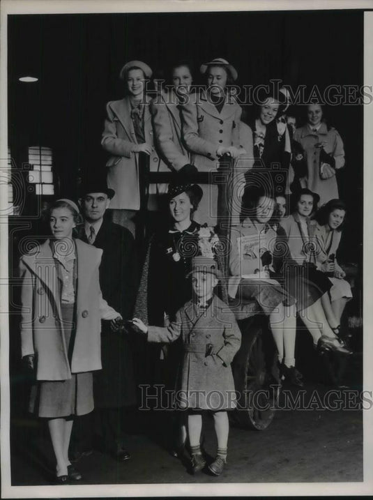 1938 Press Photo Mr. and Mrs Ile Douglass, June and Kimmy Easter Trip - Historic Images