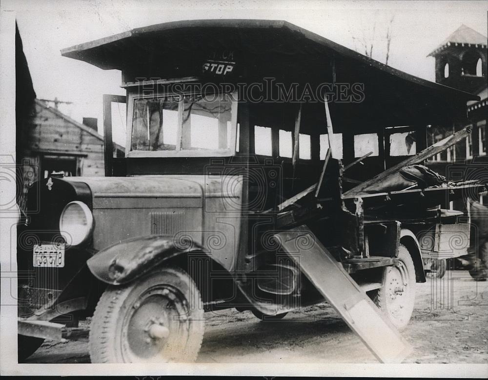 1935 Press Photo School Bus That Was Loaded With 25 Pupils When It Crashed - Historic Images