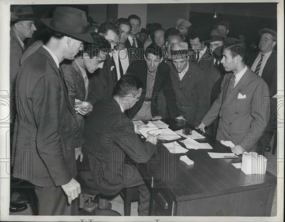 1942 Press Photo Thomas Murphy &amp; Henry Kaiser West Coast Ship Builder - Historic Images