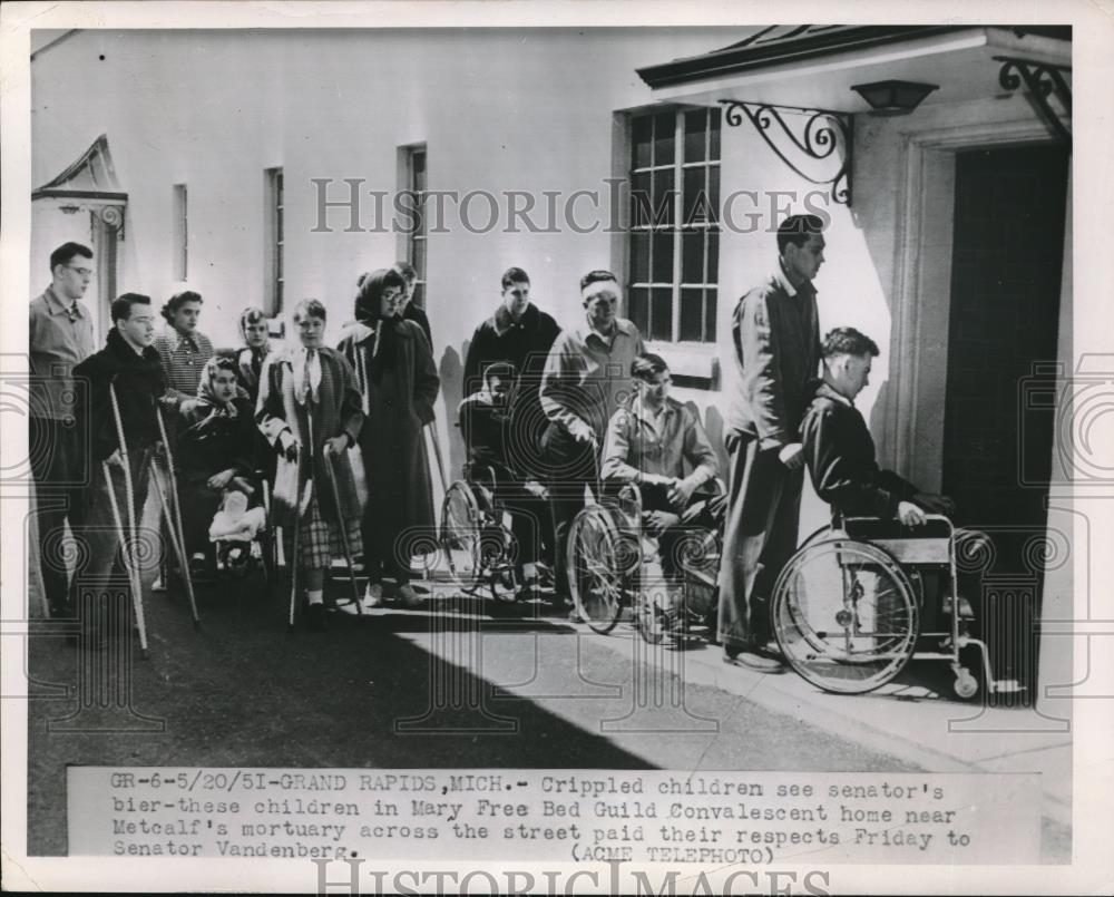 1951 Press Photo Grand Rapids, Mich. crippled kids at Mary Free Bed Guild home - Historic Images