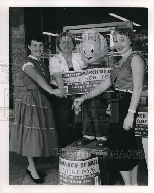 1954 Press Photo Grace Martin & other Cleveland, Ohio girls for March of Dimes - Historic Images