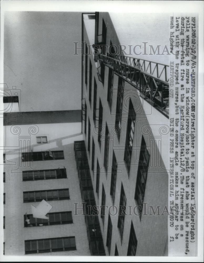 1961 Press Photo Firemen at the scene of the fire at Hartford Hospital, Conn - Historic Images