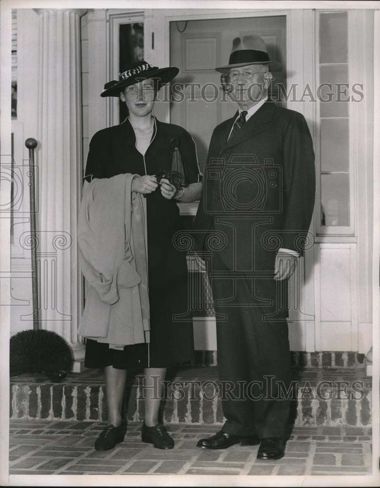 1938 Press Photo Secretary of Interior Harold Ickes & bride Farm home Olney MD - Historic Images