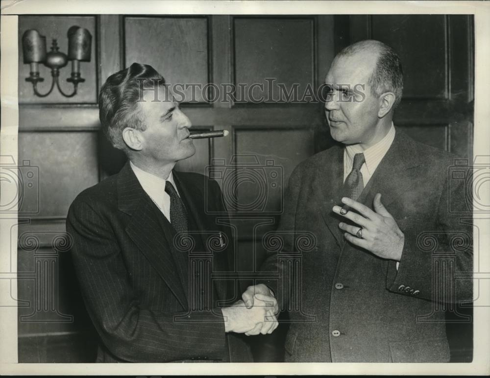 1936 Press Photo Charles Gridley gets congrats from George Stimpson, Press Club - Historic Images