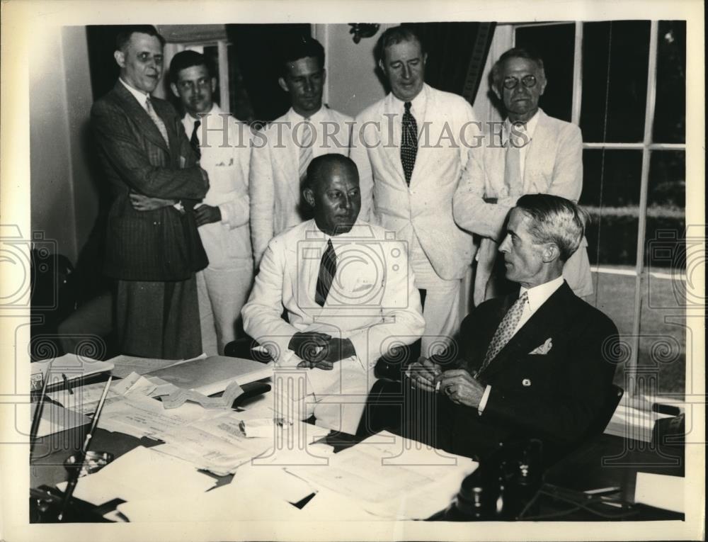 1934 Press Photo D.C. Housing Chief James Moffett,M McIntyre, Pres. sec - Historic Images