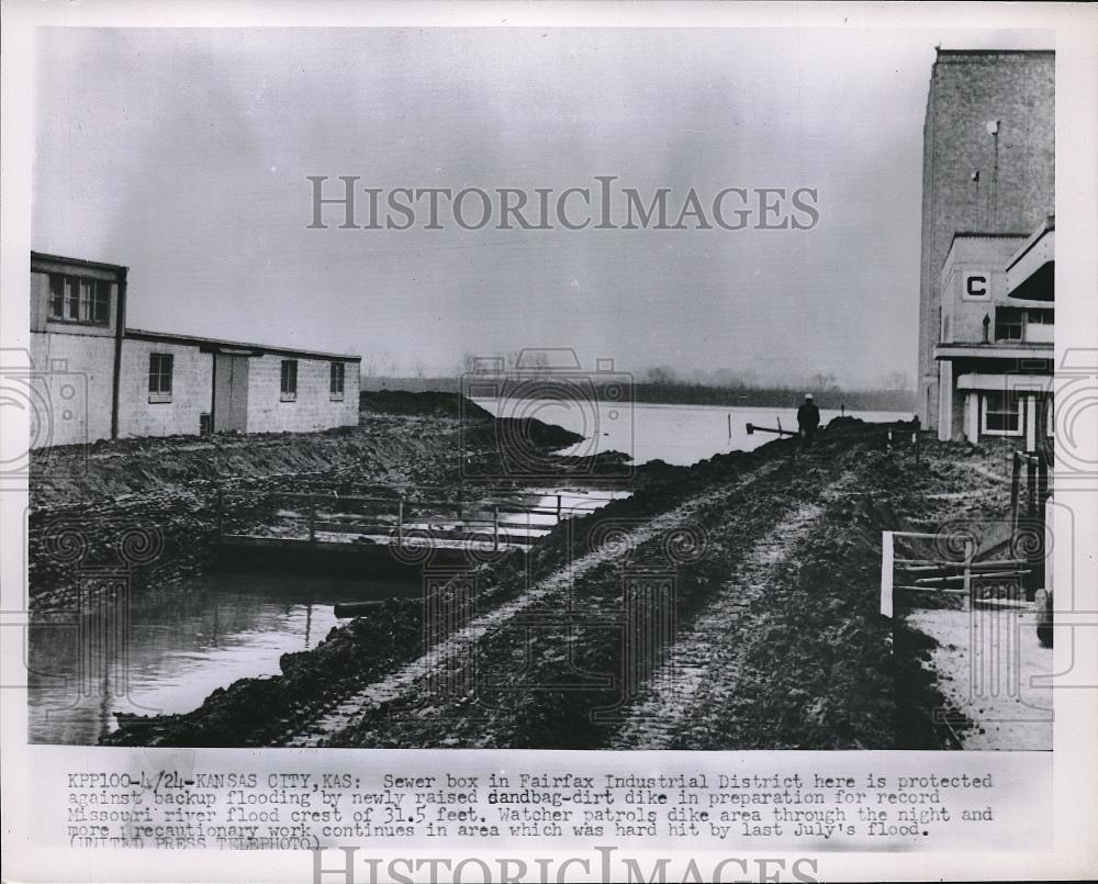 Press Photo Fairfax Industrial District protected against backup flooding - Historic Images