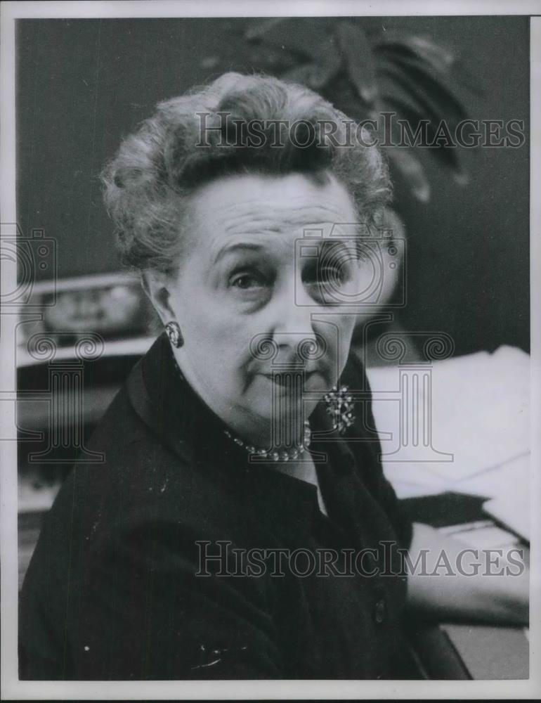 1958 Press Photo Mrs Janet Lefler Head Of Hotel Department At New York City Tech - Historic Images