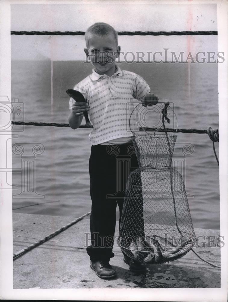 Billy Rugman With Fresh Caught Fish 1961 Vintage Press Photo Print ...