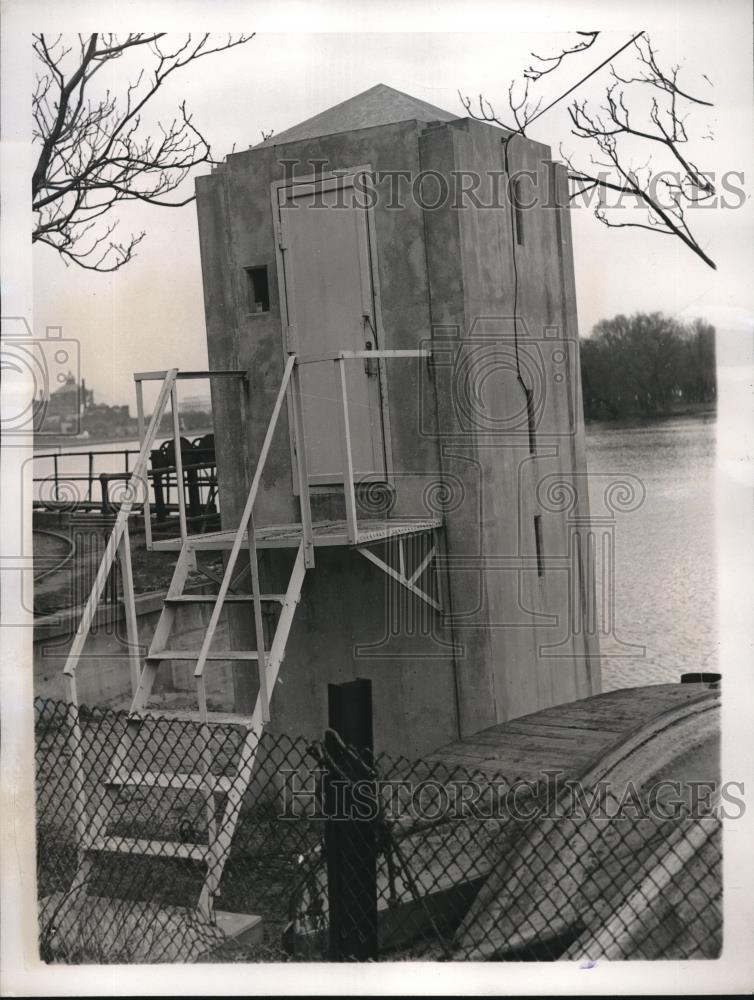 1938 Press Photo Phone call reports river depth help warn flood Potomac River - Historic Images