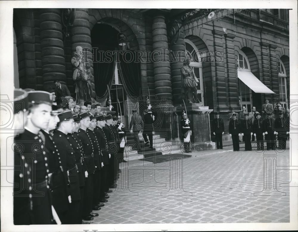 1946 Press Photo Paris, France Peace conference delegates at Luxembourg Palace - Historic Images