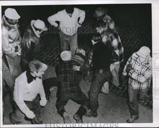 1950 Press Photo Foreman Orrin Wilcox & Protesters Clash at John Deere Plant - Historic Images