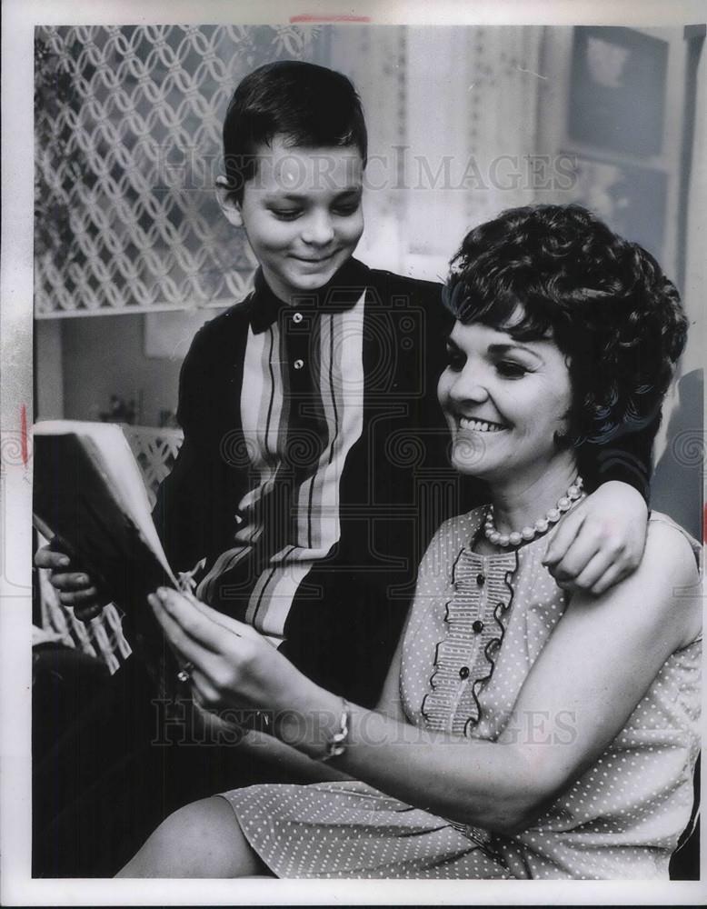 1969 Press Photo Elwood Rice and Mrs. James Rice - Historic Images