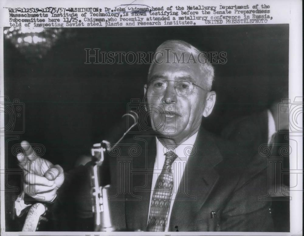 1957 Press Photo Dr John Chipman Head of Metallurgy Department of Mass Institut - Historic Images