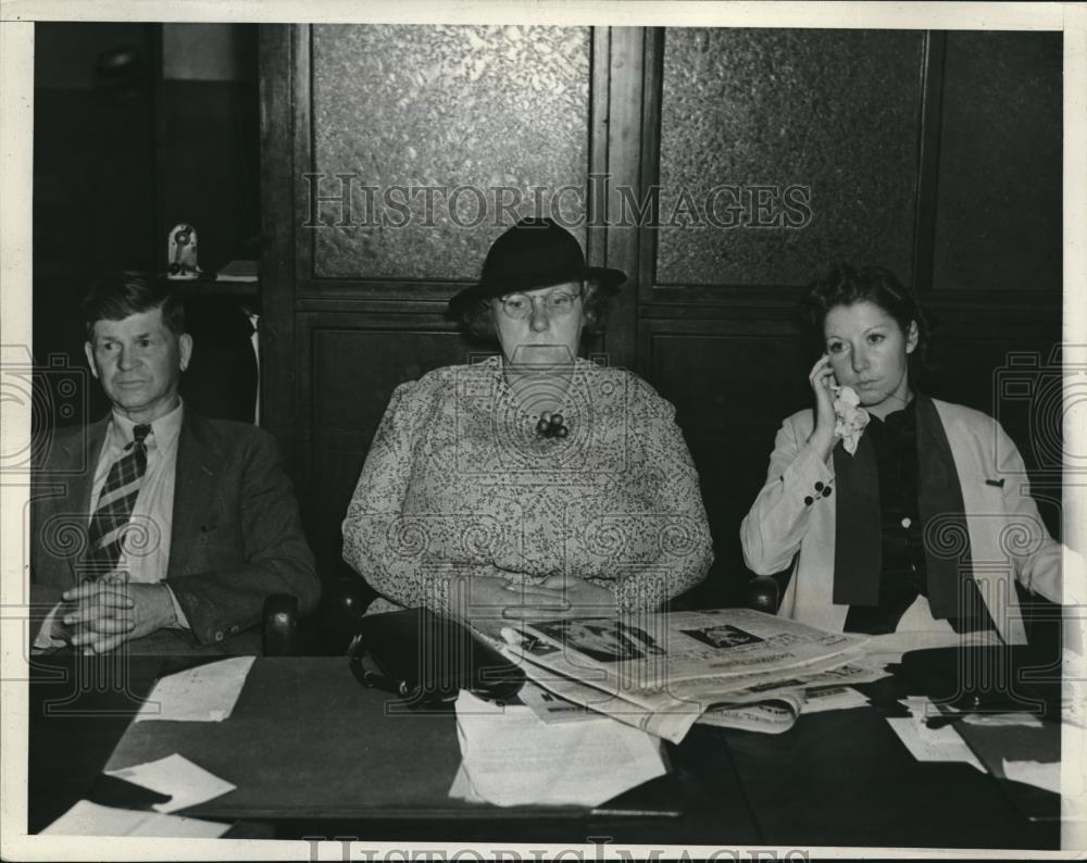 1938 Press Photo Rbt Dee Johnson,Mrs Gia Johnson, Mrs L Gormas at trial of Elmor - Historic Images