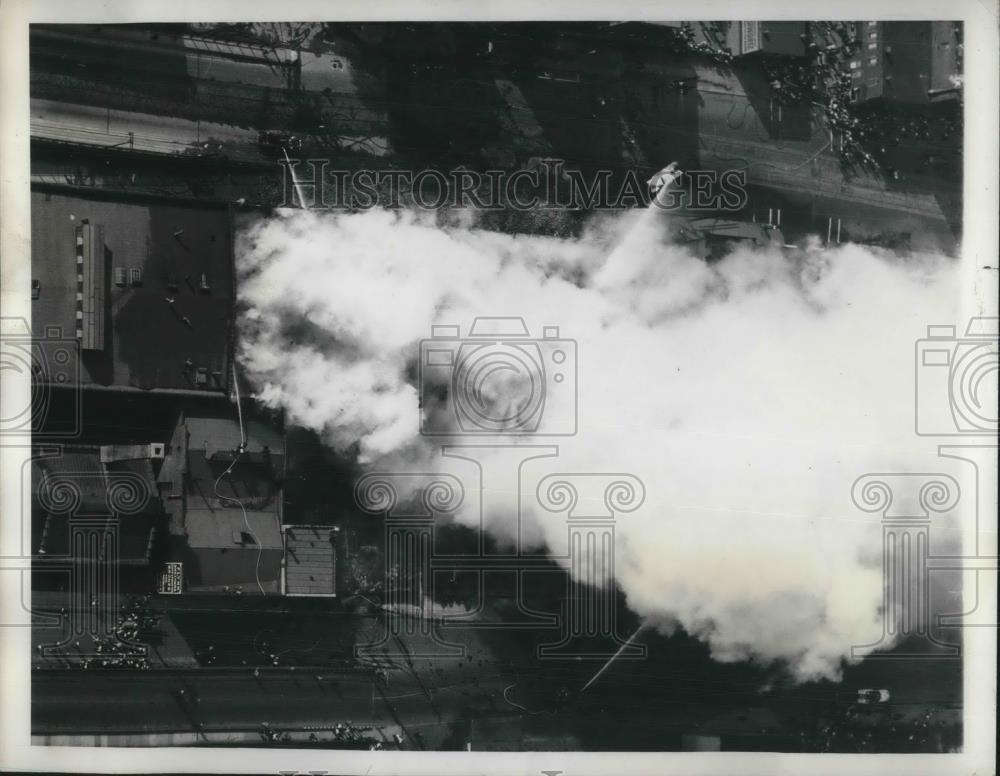 1937 Press Photo 40 people injured including firemen chemical fire SB Penick Co - Historic Images