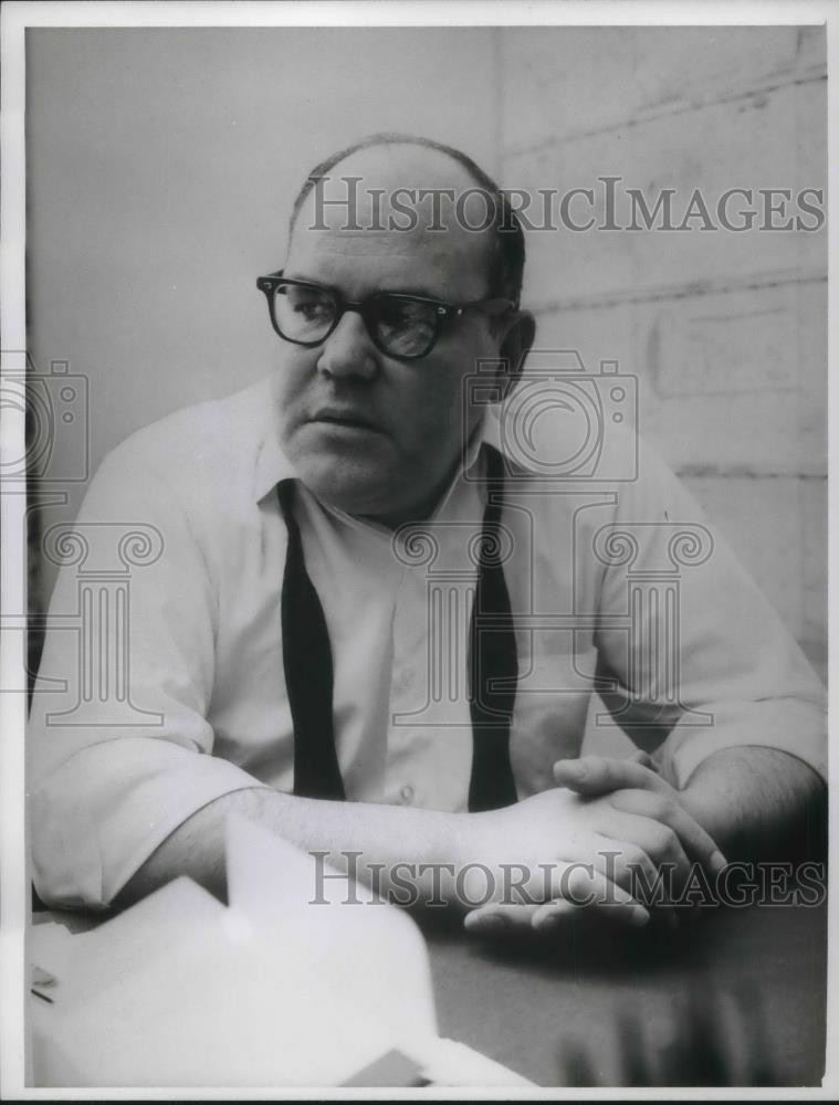 1963 Press Photo Chet Hogan - Historic Images