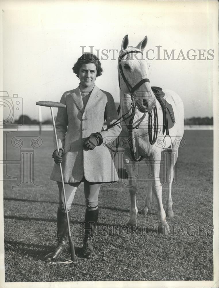 1933 Press Photo Mollie Crawford Acting as Polo Referee in South Carolina - Historic Images