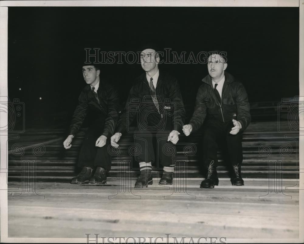 1937 Press Photo Canadian Ski Team Jerry,Petro &amp; Fritz Prevost All Brothers - Historic Images