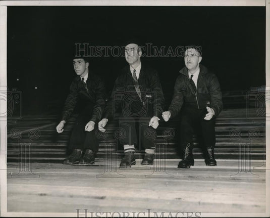 1937 Press Photo Canadian Ski Team Jerry,Petro & Fritz Prevost All Brothers - Historic Images